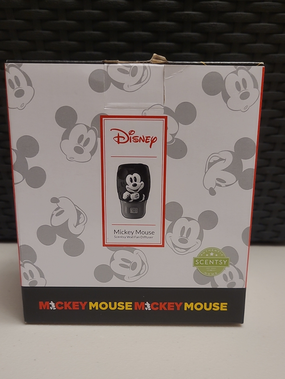 NWT Scentsy Mickey Mouse Wall Fan Diffuser New In Box!